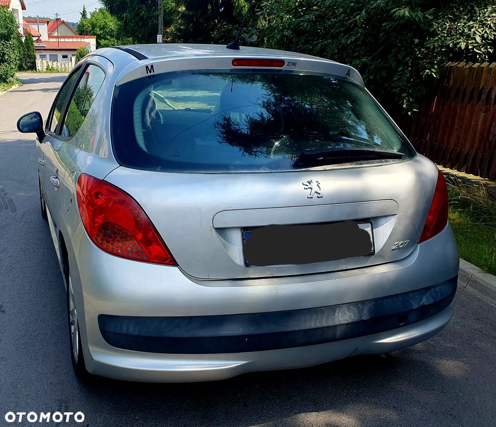 Peugeot 207 - 12