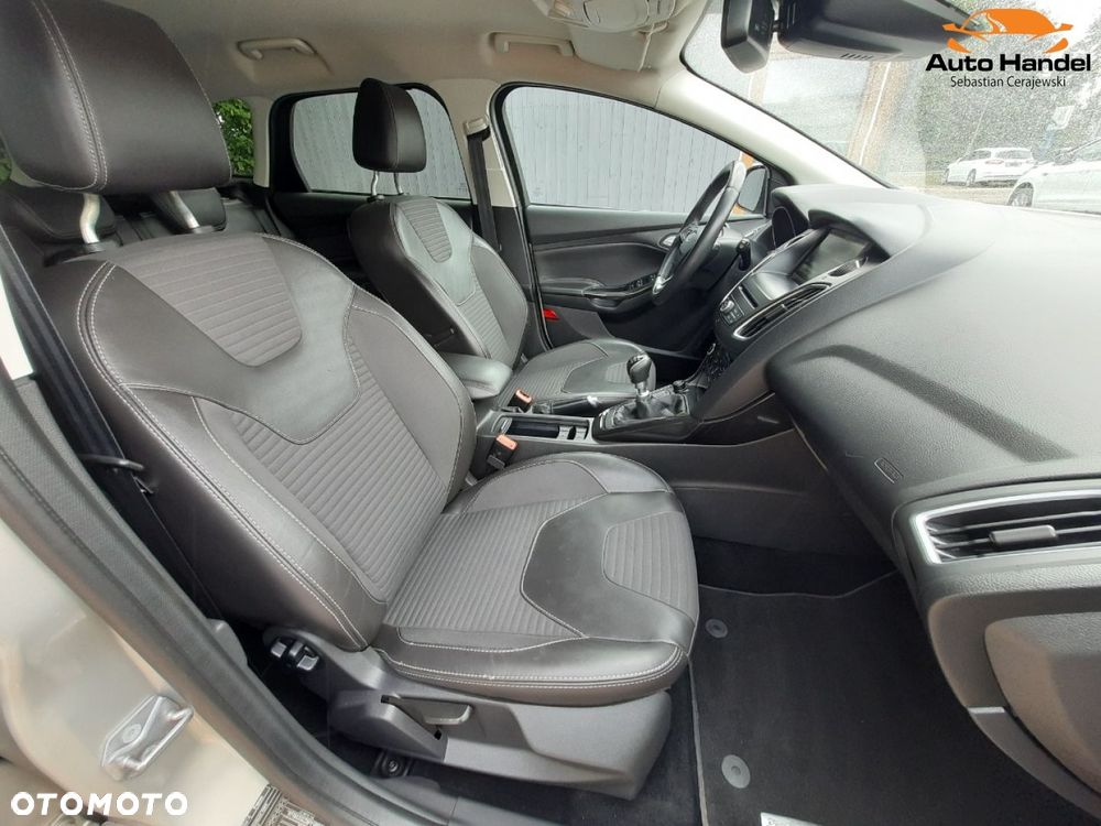 Ford Focus 1.5 EcoBoost STart-Stopp-System TITANIUM - 33