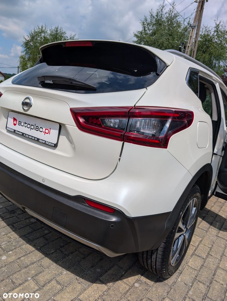 Nissan Qashqai 1.3 DIG-T N-Connecta - 39