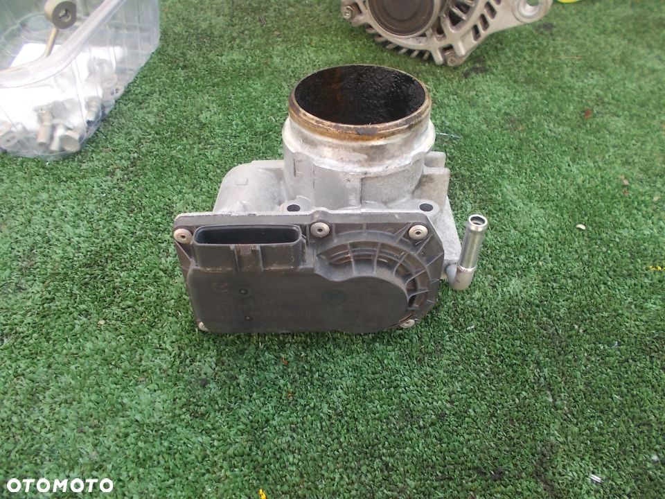 Mazda 3 BM 6 GJ CX-5 2.2D klapa gaszaca przepustnica SH01 136B0 - 1
