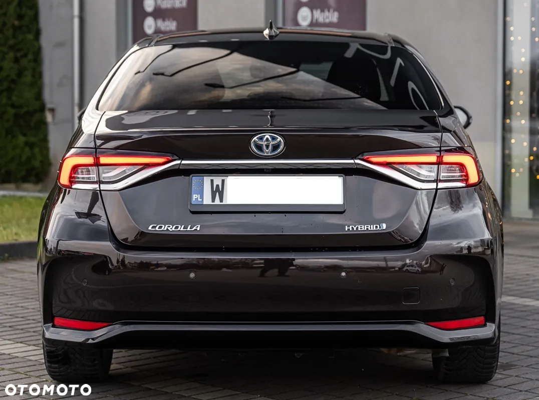 Toyota Corolla 1.8 Hybrid Executive - 11