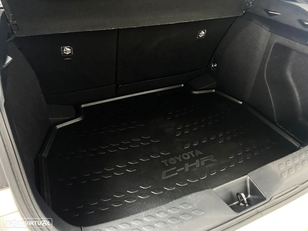 Toyota C-HR 1.8 HSD Exclusive+P.Luxury - 11