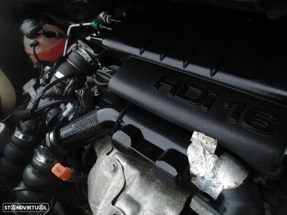 Peugeot 3008 1.6 HDi Sport - 28