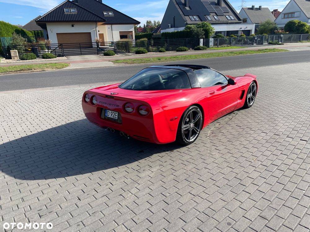 Chevrolet Corvette - 32