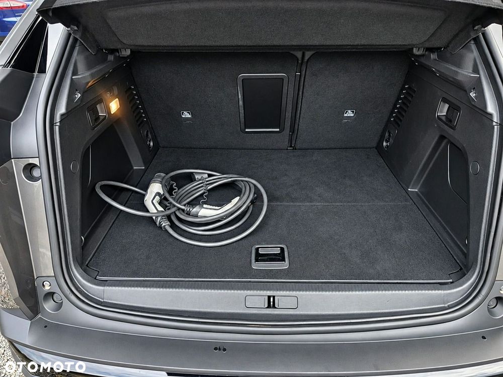Peugeot 3008 1.6 PureTech Hybrid4 PHEV GT Pack S&S EAT8 - 26