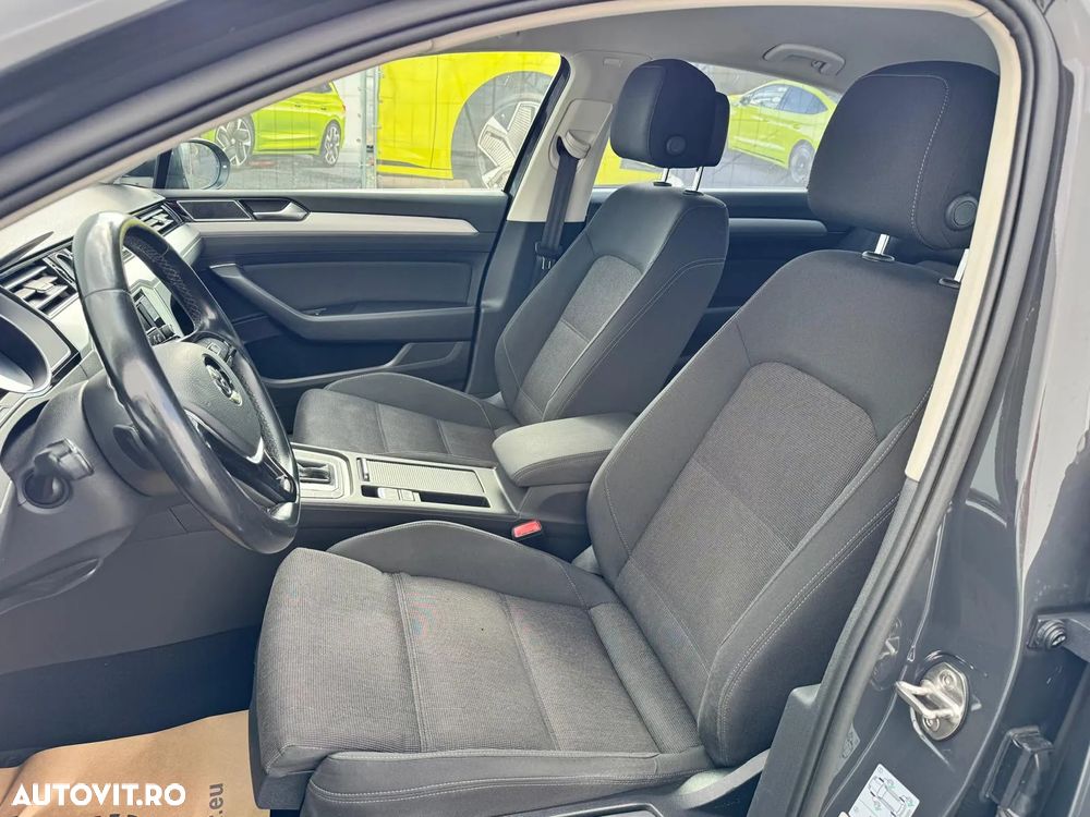 Volkswagen Passat - 26
