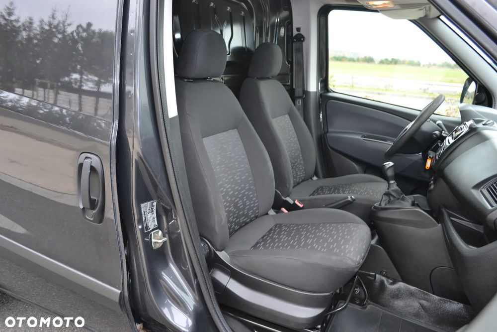 Opel Combo - 19