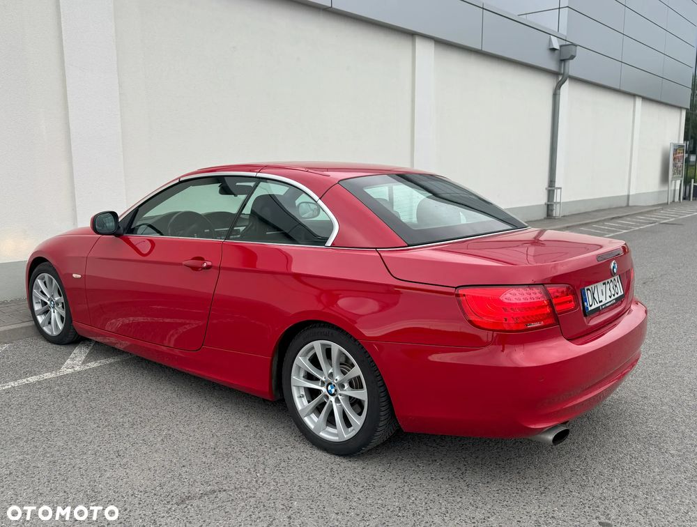 BMW Seria 3 320i - 9