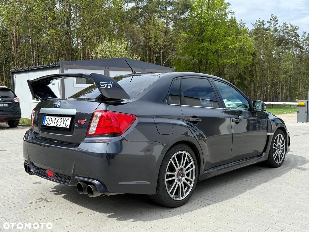 Subaru Impreza STI - 11