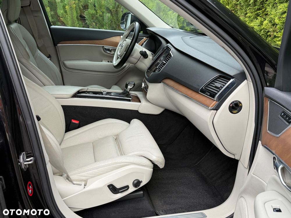 Volvo XC 90 D5 AWD Inscription 7os - 7