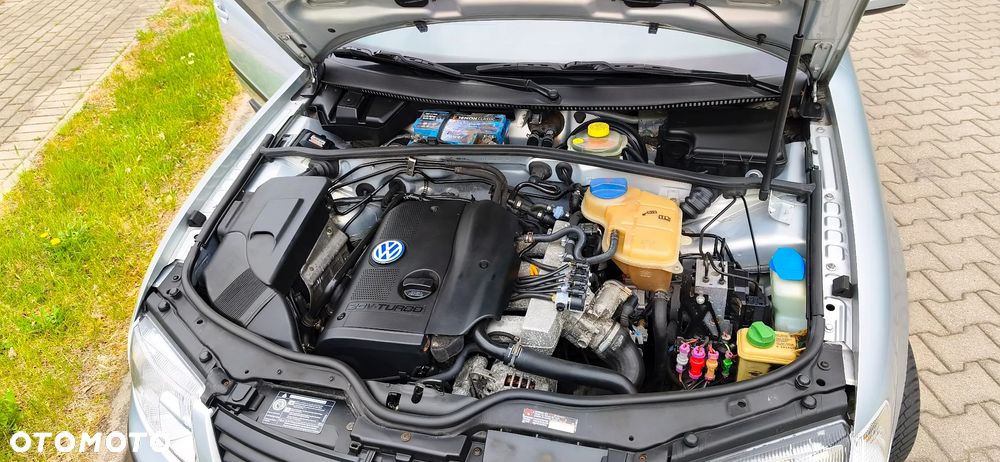 Volkswagen Passat 1.8T Comfortline - 25