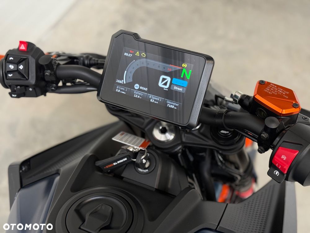 KTM Duke - 21