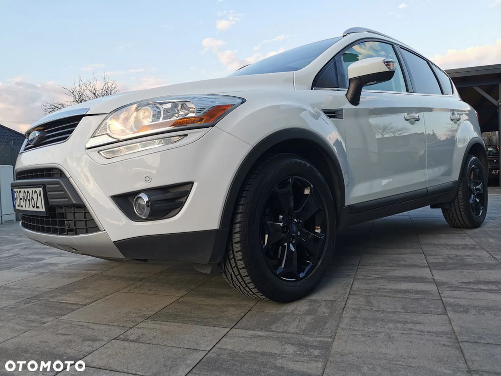 Ford Kuga 2.0 TDCi 2x4 Titanium - 10