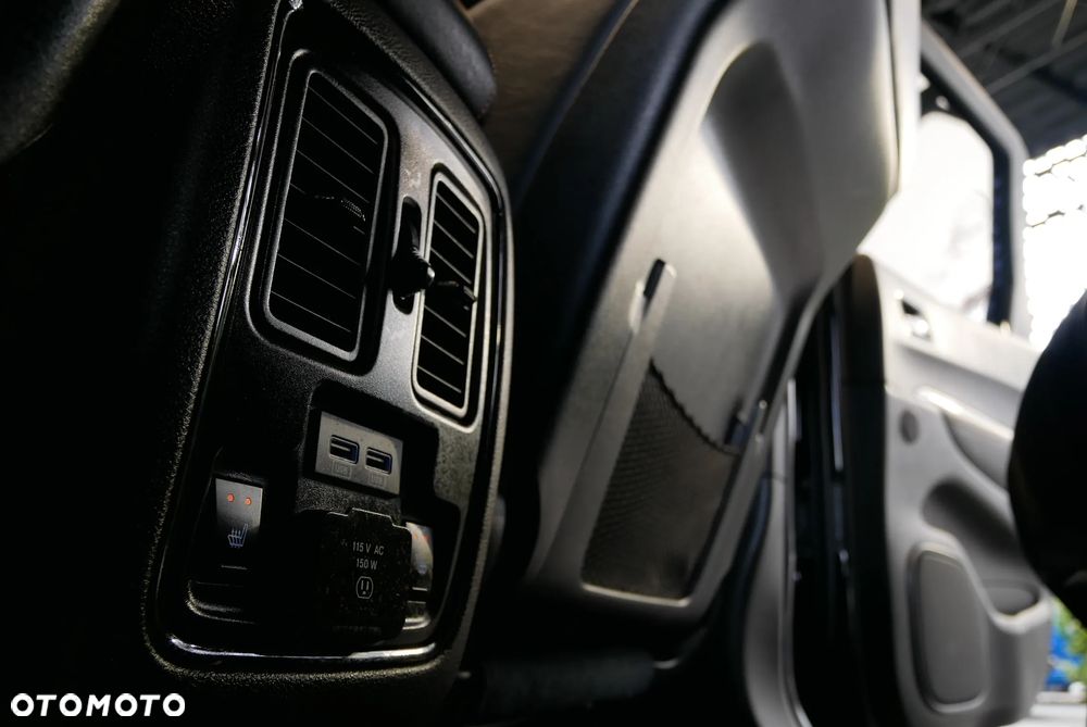 Dodge Durango 5.7 R/T - 30