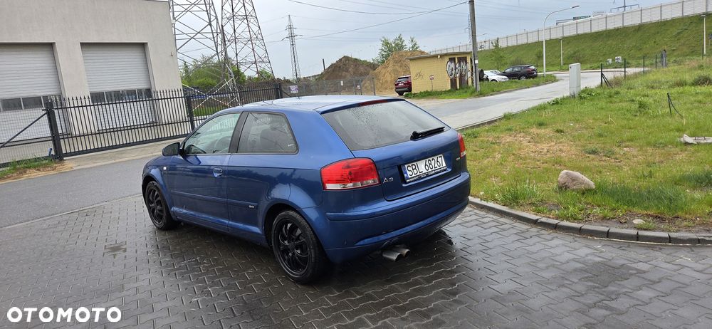 Audi A3 3-drzwiowe 1.6 S Line Sportpaket plus - 3