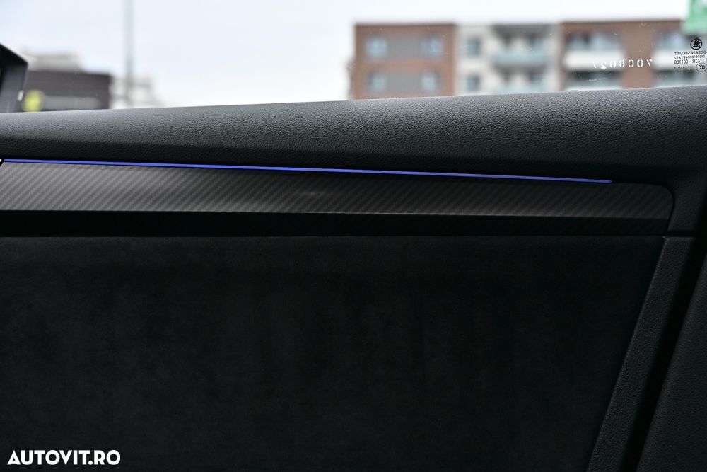 Skoda Superb 2.0 TDI DSG Sportline - 22