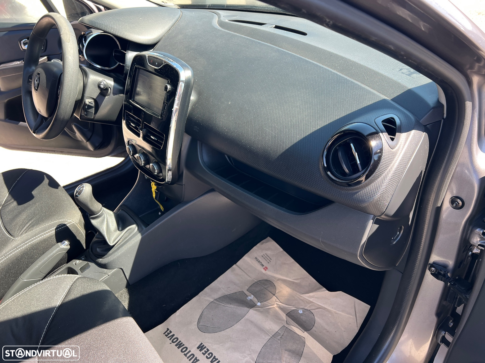 Renault Clio 1.5 dCi Dynamique S - 18