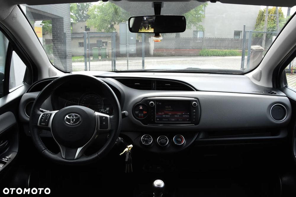 Toyota Yaris - 14