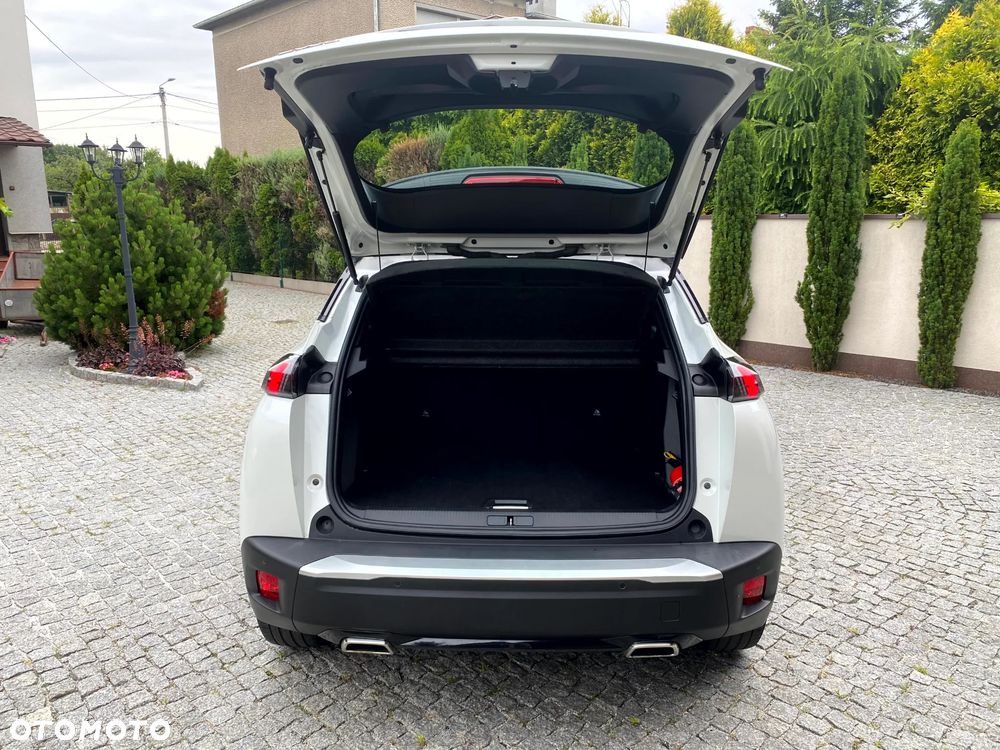 Peugeot 2008 - 11