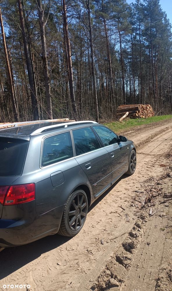 Audi A4 Avant 2.0T FSI - 1