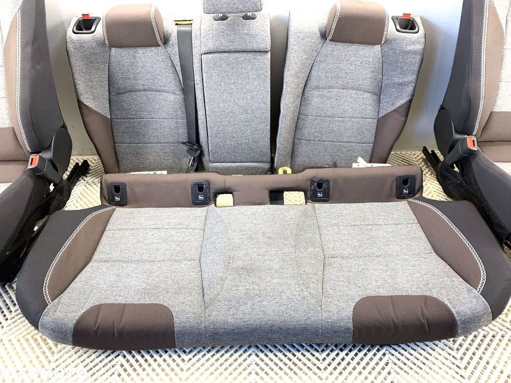 FOTELE KANAPA KOMPLET TOYOTA COROLLA Kombi (_E21_) 2019 - 2.0 Hybrid (MZEH12) 112 kW [152 KM] - 3