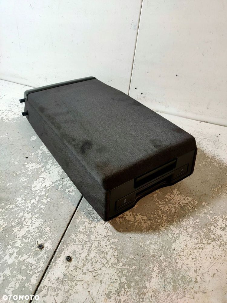 podłokietnik tylnej kanapy czarny welur mc donald audi a4 b6 b7 - 2