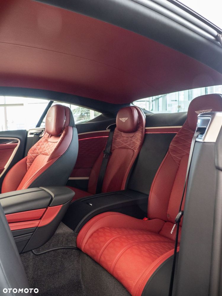 Bentley Continental GT - 22