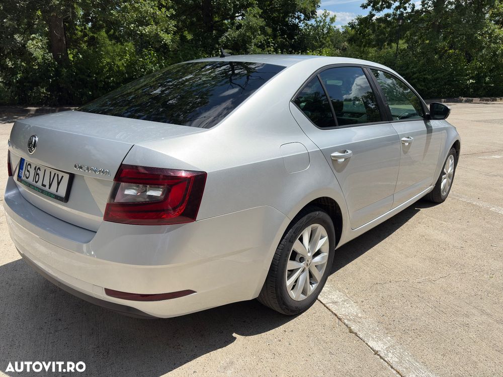 Skoda Octavia 2.0 TDI Style - 3
