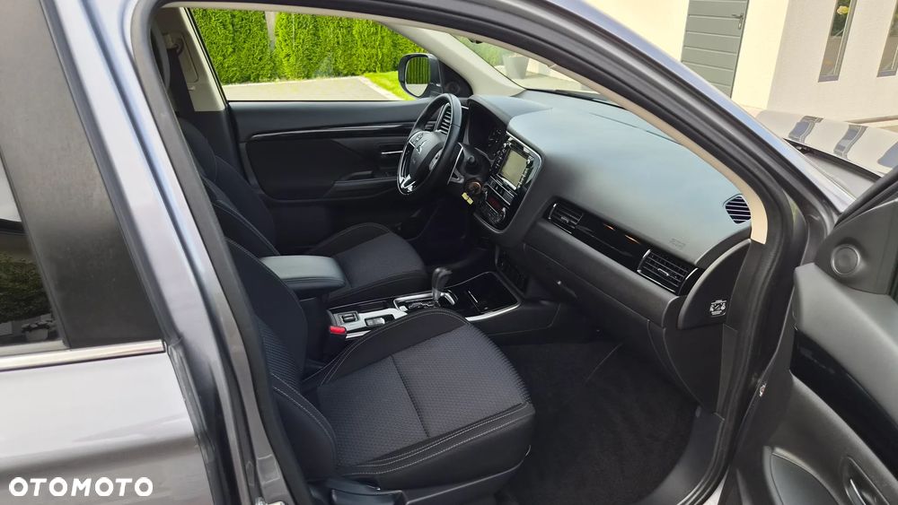 Mitsubishi Outlander 2.0 2WD CVT Spirit+ - 8