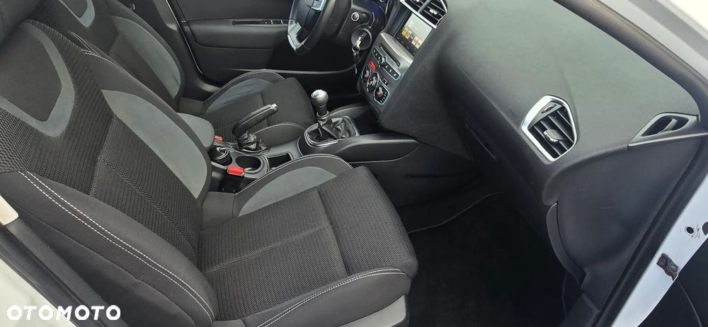 Citroën C4 1.6 BlueHDi Feel - 16