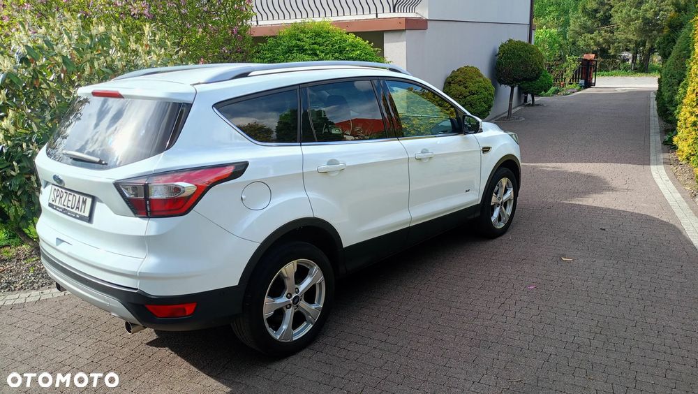 Ford Kuga 2.0 TDCi 4x4 Titanium - 10