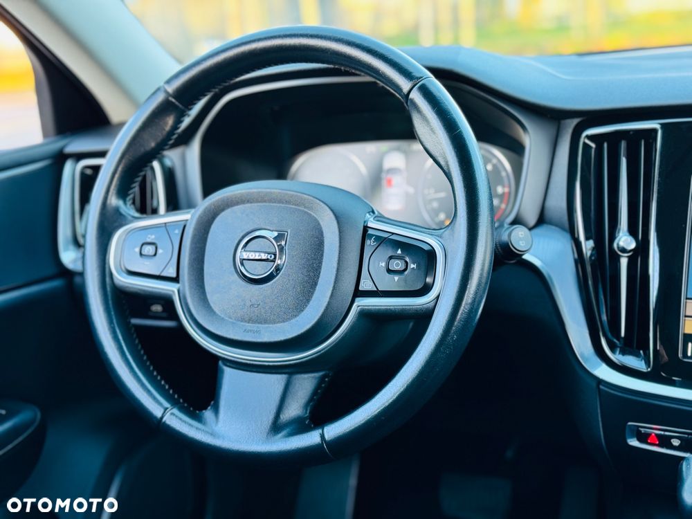 Volvo V60 D4 Geartronic Momentum Pro - 15