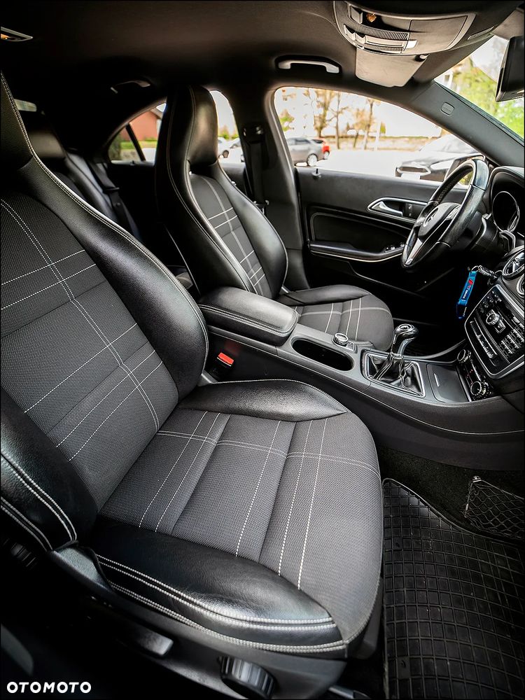 Mercedes-Benz CLA - 34