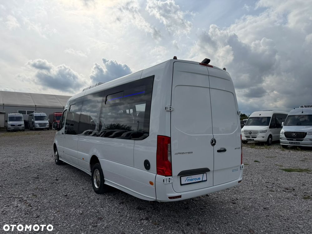 Mercedes-Benz Sprinter 517 - 7