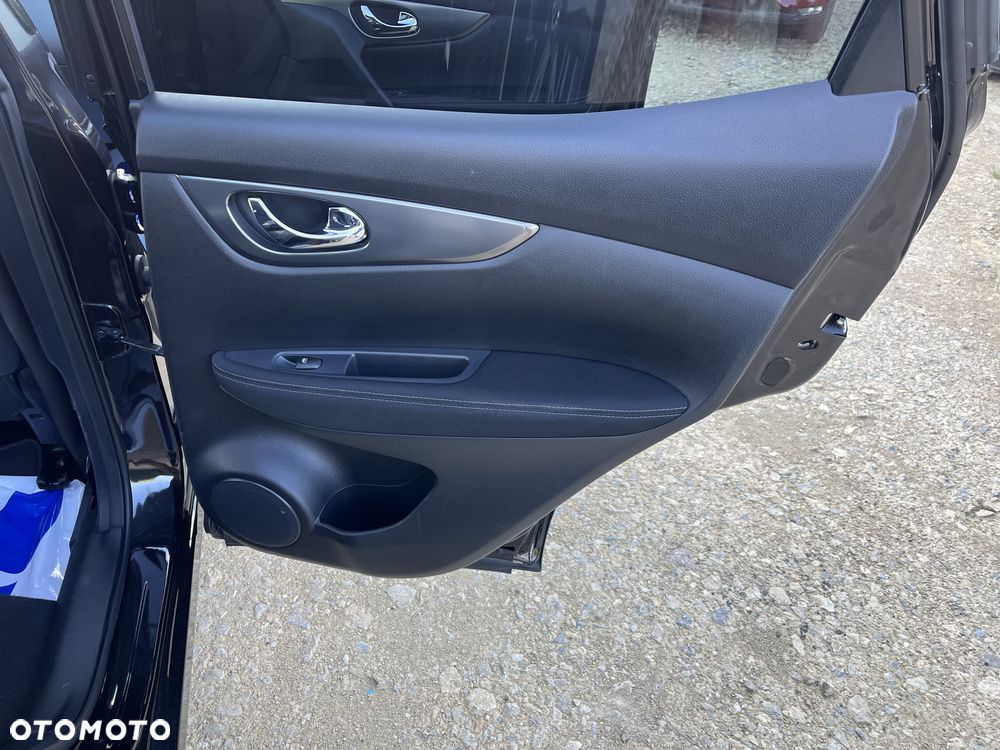 Nissan Qashqai 1.6 DIG-T N-Connecta - 26
