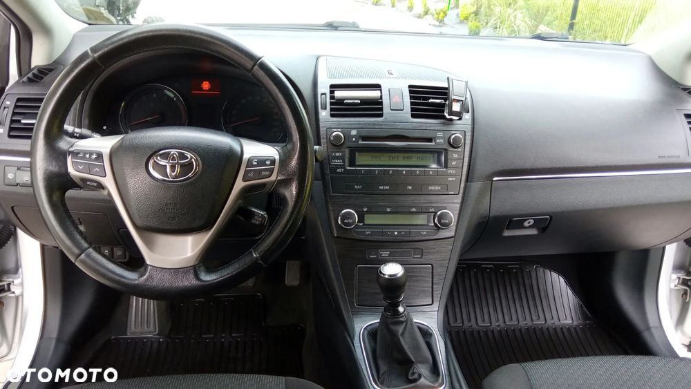 Toyota Avensis 1.8 Sol - 20