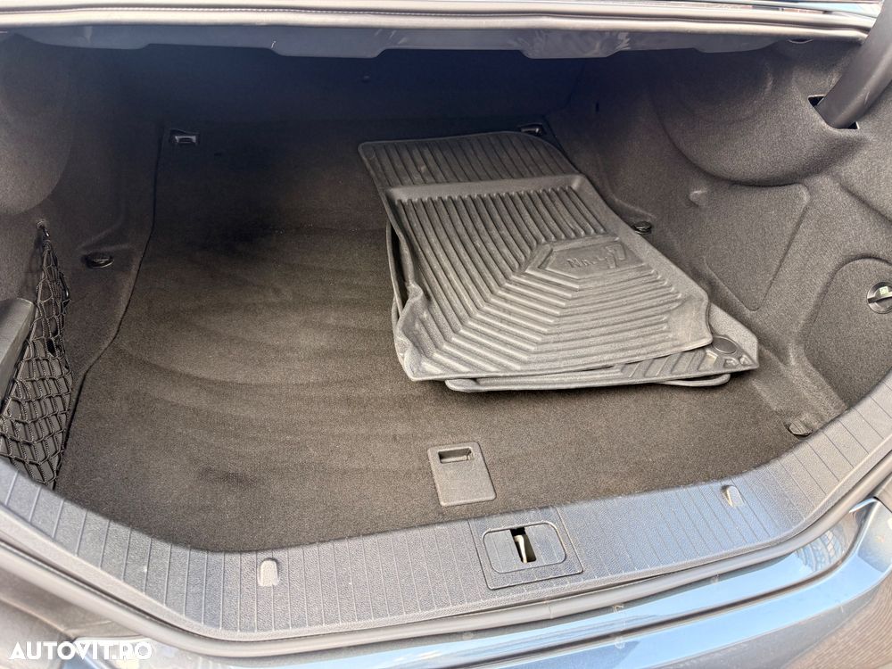 Mercedes-Benz CLS 500 4MATIC Aut - 31