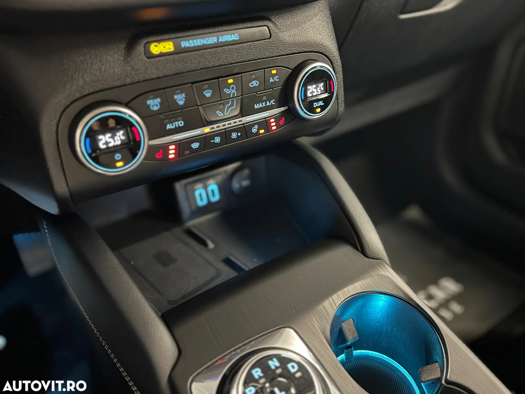 Ford Kuga - 17