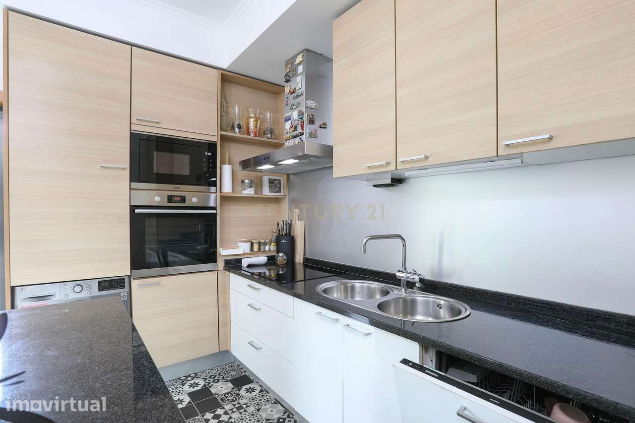 Apartamento T2 Moderno nas Colinas do Cruzeiro | 2 Lugares de Garagem - Grande imagem: 3/27
