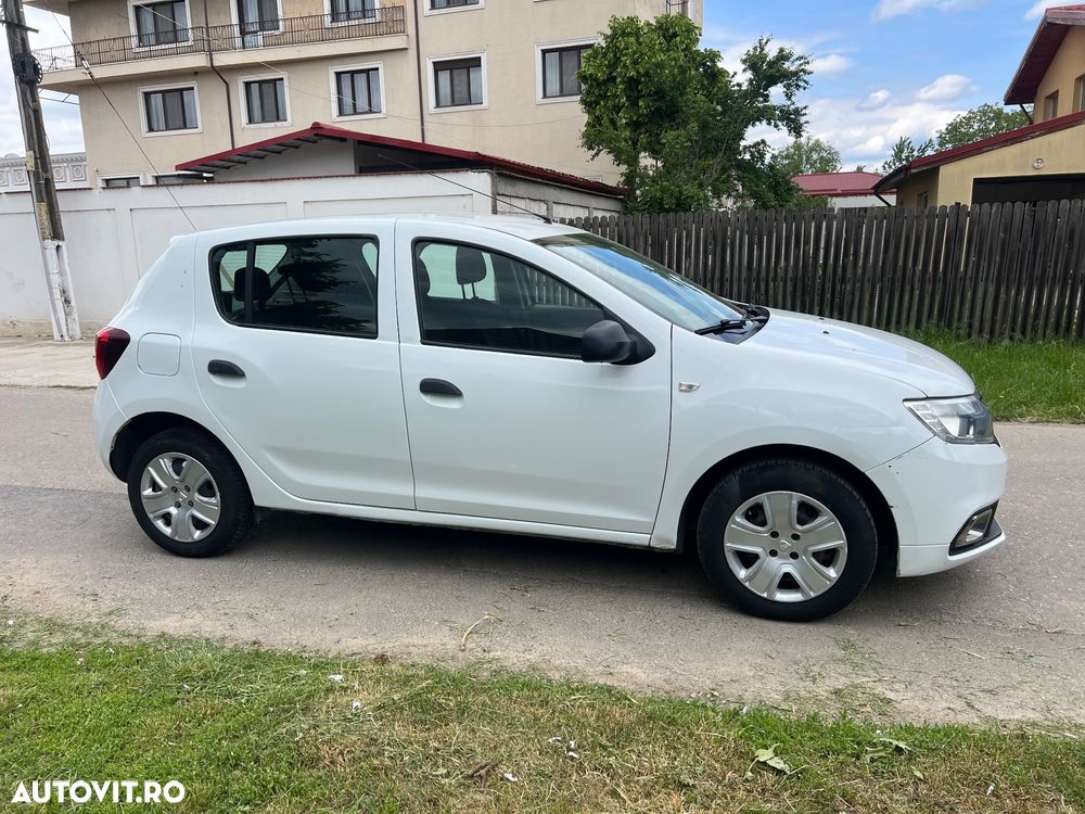 Dacia Sandero 1.5 90CP Laureate - 3