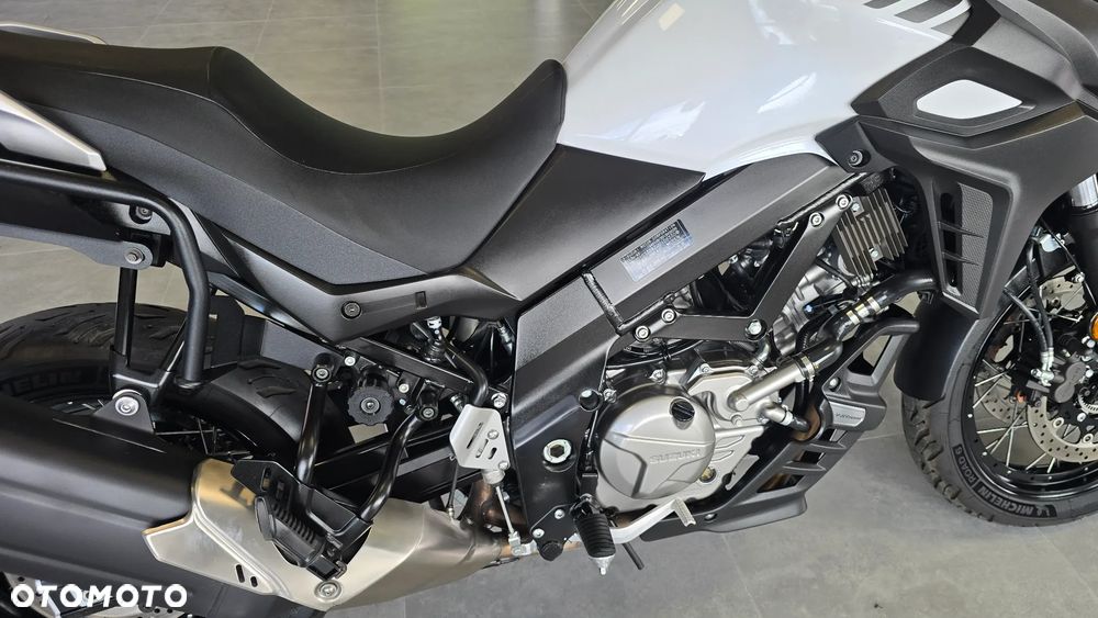 Suzuki V-STROM - 27