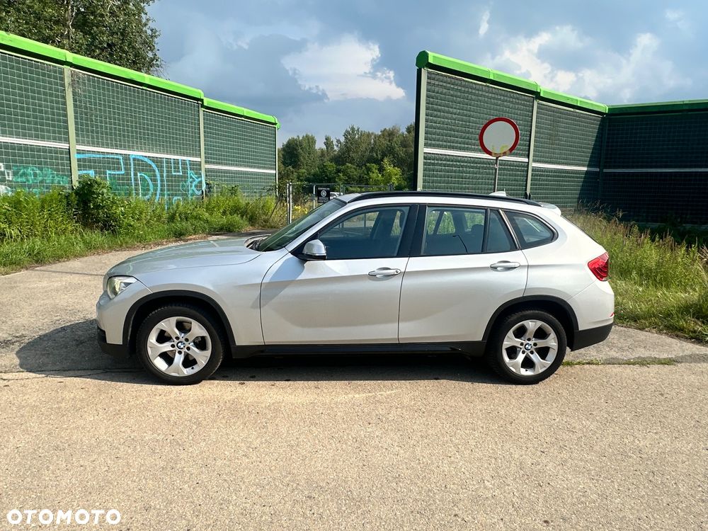 BMW X1 xDrive18d Sport Line - 16