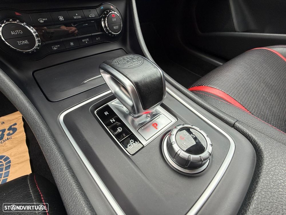 Mercedes-Benz CLA 45 AMG Shooting Brake 4Matic 7G-DCT - 22