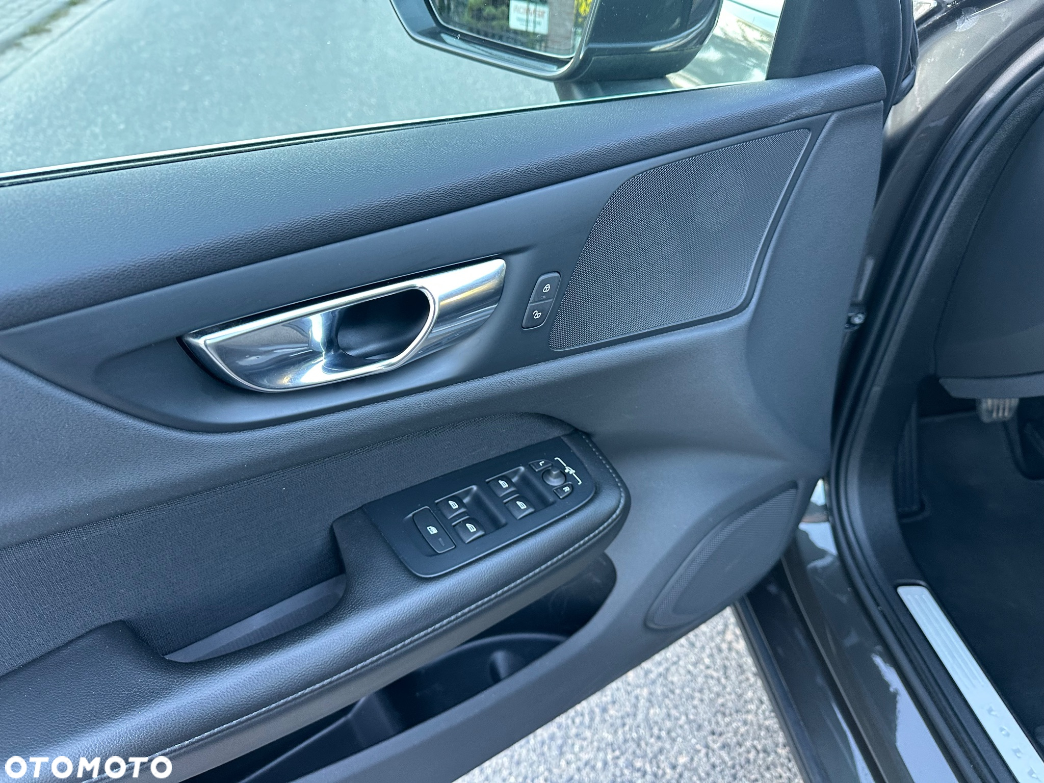 Volvo V60 D3 Drive-E Momentum - 17