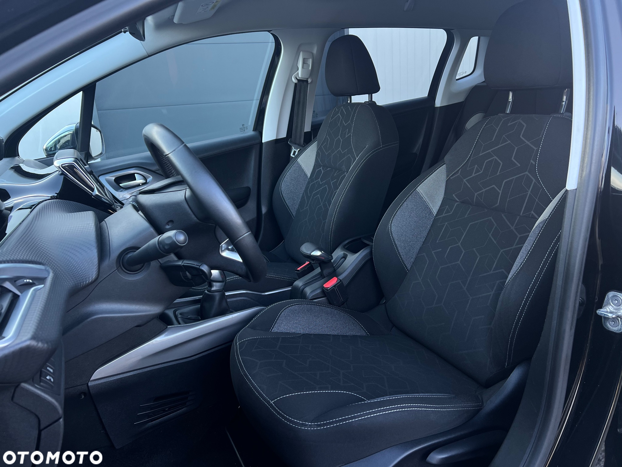 Peugeot 2008 PureTech 110 Style - 17
