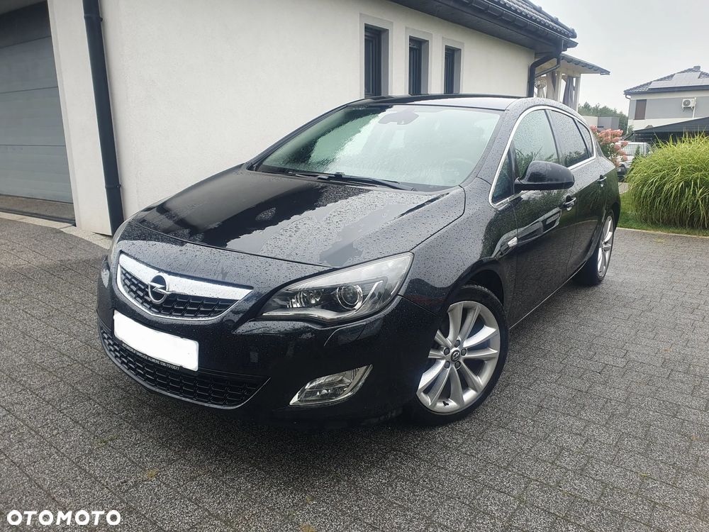 Opel Astra 1.4 T Cosmo - 25