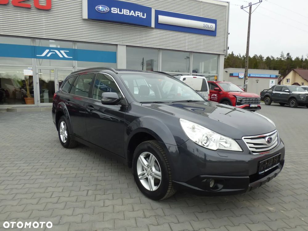 Subaru Outback 2.5i Lineartronic Active - 1