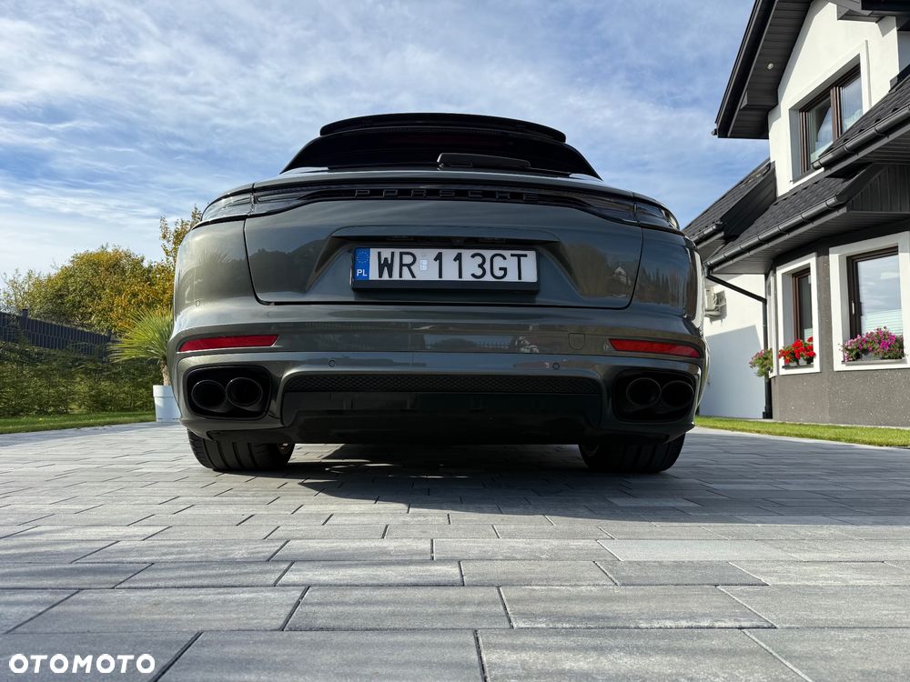 Porsche Panamera 4 Platinum Edition - 8