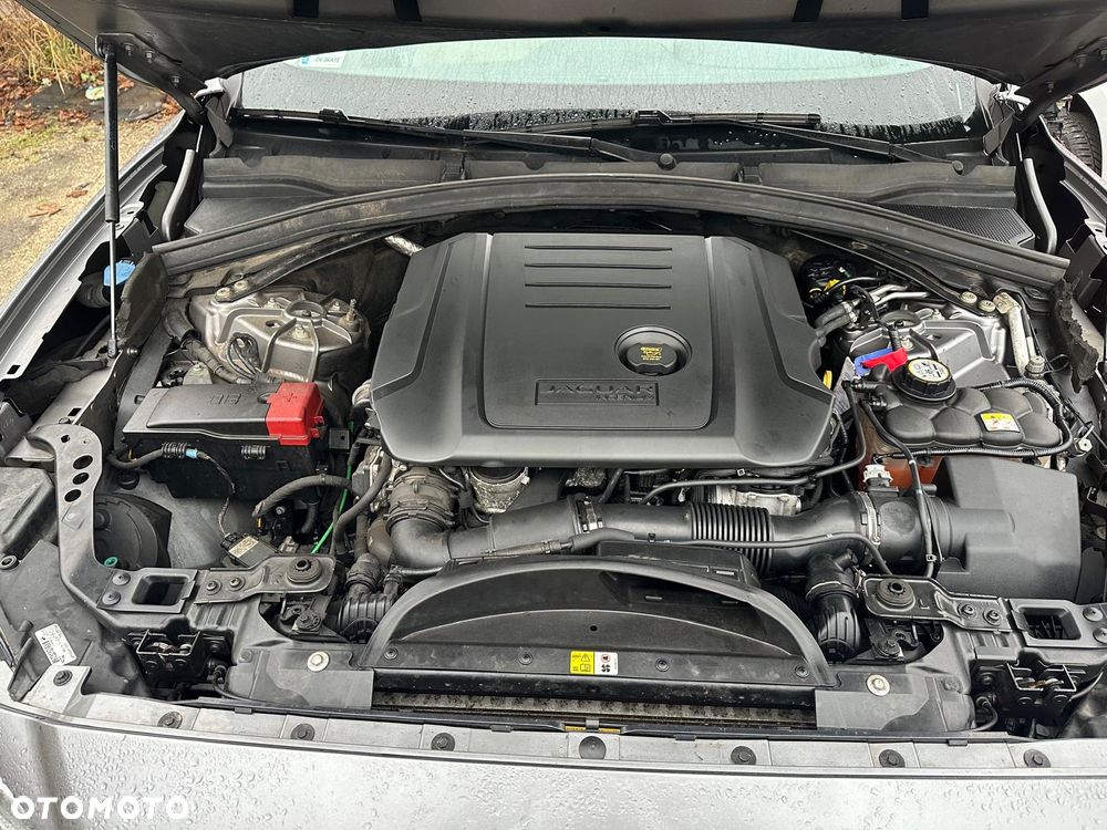 Jaguar F-Pace 2.0 i4D AWD Chequered Flag - 4