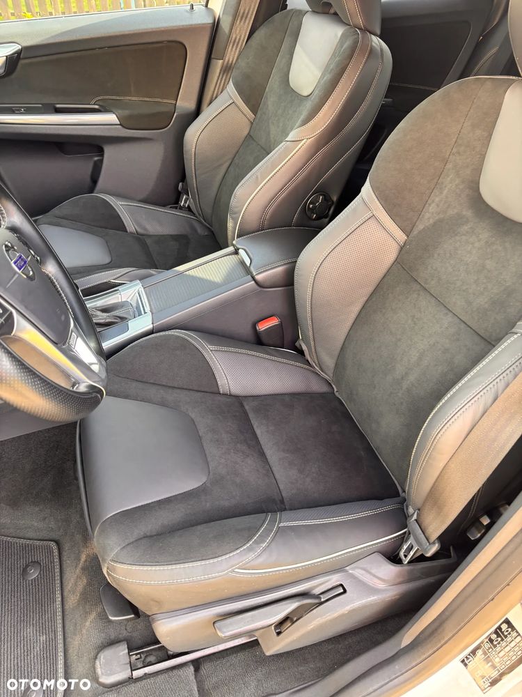 Volvo XC 60 D5 AWD Base - 21